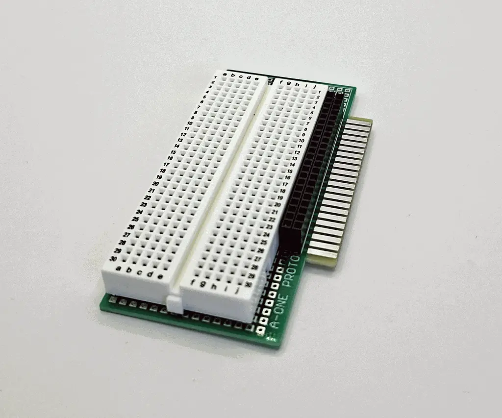 a_one_board_prototyping_apple1_replica.webp
