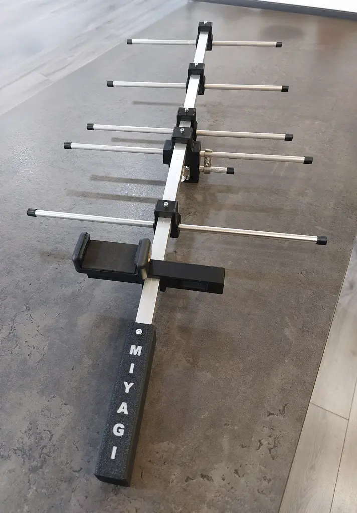 rru_products_miyagi_antenna_5_elements.webp